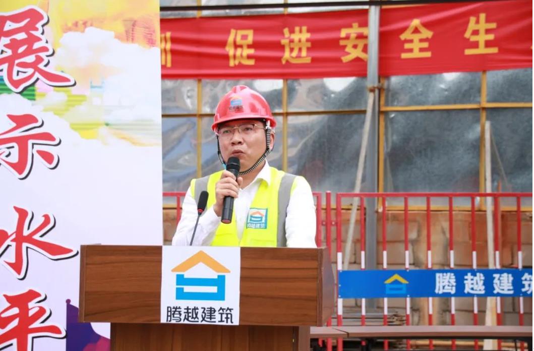 先鋒人物|實干為先，當好“突圍”帶頭人